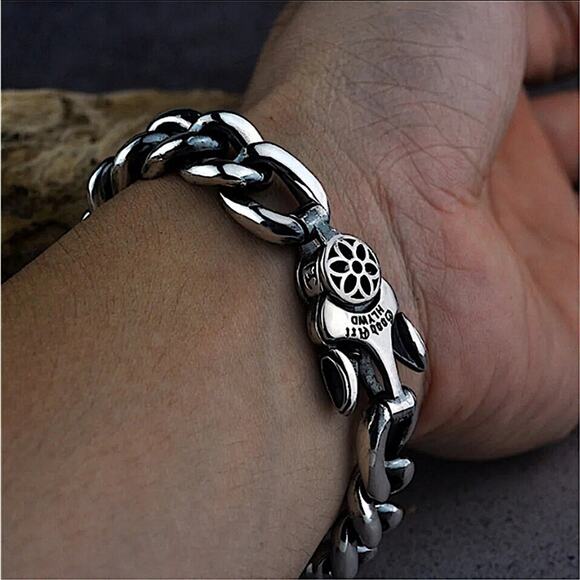 Stainless Steel Cuban Chain Link Bracelet - Picture 2 of 7